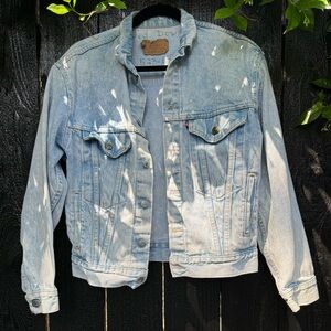 TRUE VINTAGE Levi’s acid wash jean jacket